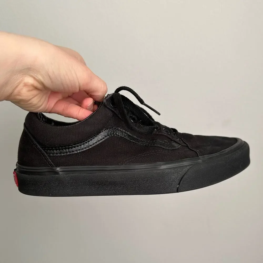 Vans Black Low-Top Lace-Up Sneakers